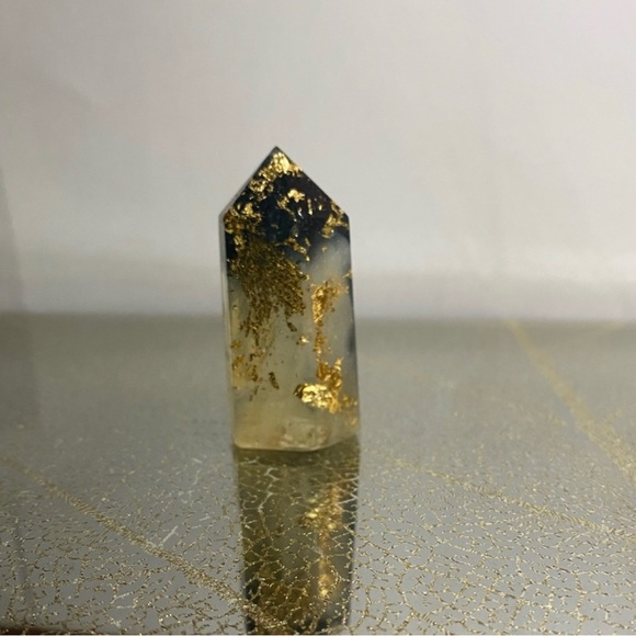 [❌]  Single small standing up crystal with gold flakes inside 💙 - Picture 14 of 16